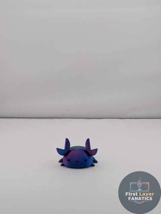 Cute Crab Pen Holder | Silk Color Shift Desk Accessory, Kawaii Fidget Toy, 3D Printed Animal Office Decor, Unique Teacher Stocking Stuffer